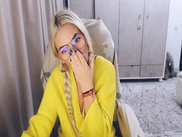 Live sex webcam photo for A_Sweet_Girl_ #270812962