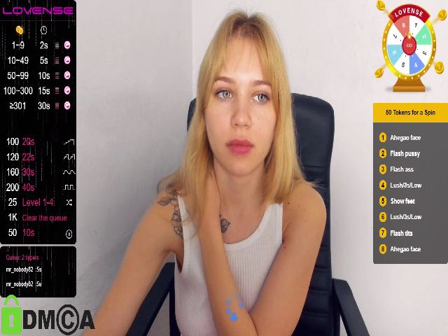 Live sex webcam photo for ElinaBlonde #270816524
