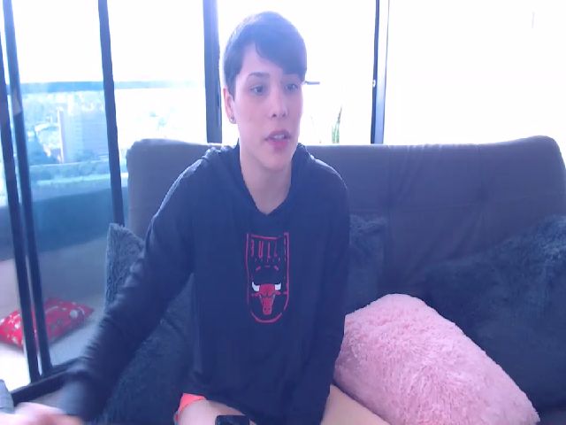 Live sex webcam photo for Laura_R23 #270826146