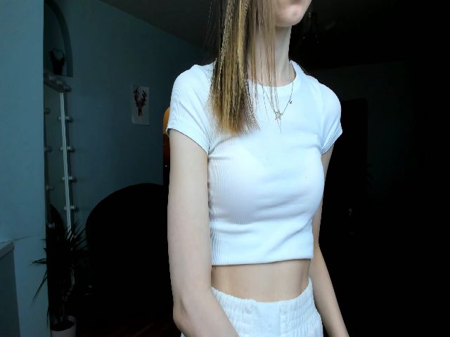 Live sex webcam photo for CatLivesMattr #270822424