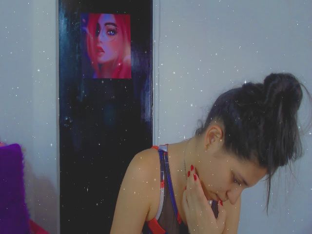 Live sex webcam photo for Emma_18x #270825611