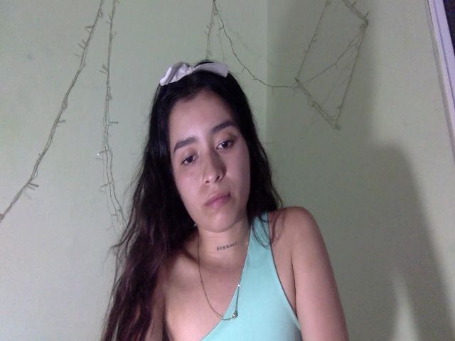 Live sex webcam photo for tinquerbell69 #270827624