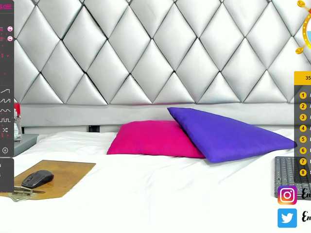 Live sex webcam photo for EmmaWaalker #270823535