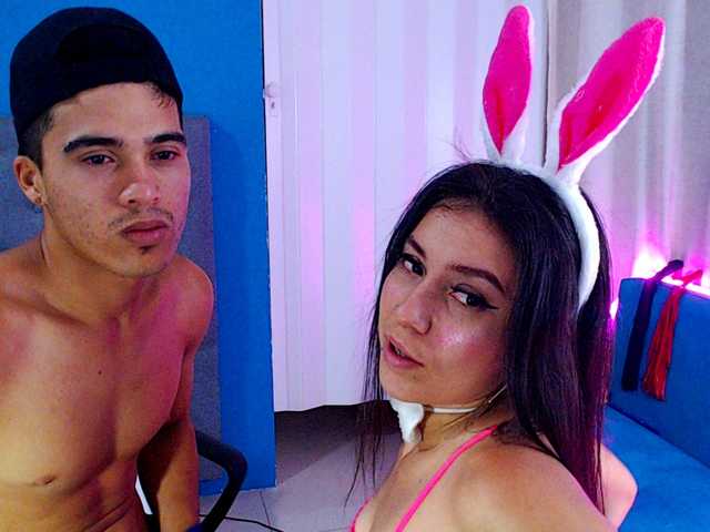 Live sex webcam photo for ErikaYSamuel #270815177