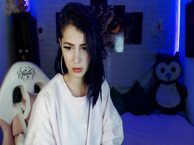 Live sex webcam photo for EmmaBlakee #270812385