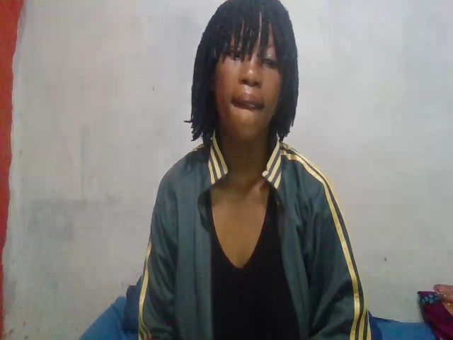 Live sex webcam photo for Blqdiamond #270828176