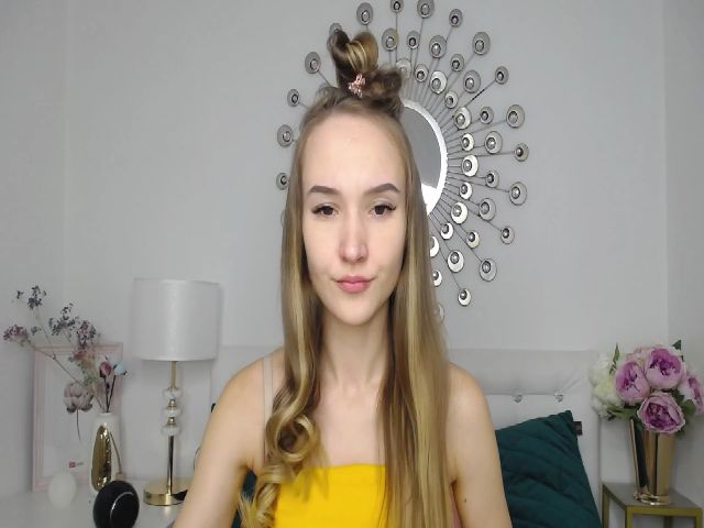 Live sex webcam photo for Your_Mystery_ #270826619