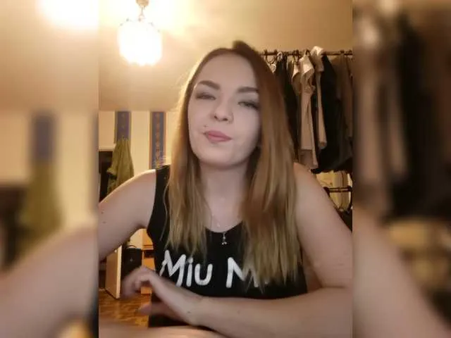 Live sex webcam photo for LanaDel2828 #270823304