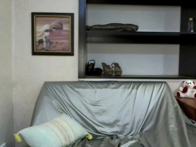 Live sex webcam photo for Lilia4joy #270815391