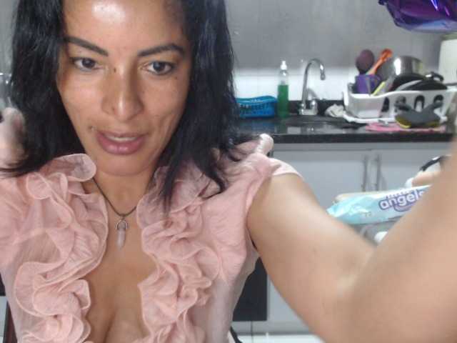 Live sex webcam photo for KattleyaGrey #270837902