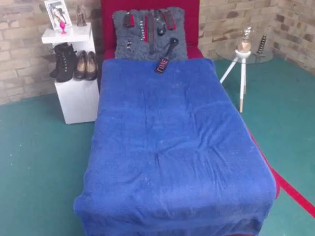 Live sex webcam photo for goldbutterfly #270830113