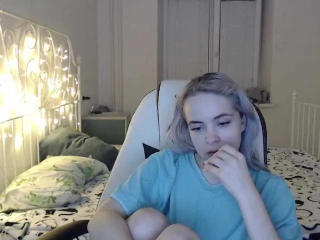 Live sex webcam photo for Milahskasa #270842463