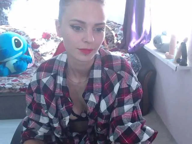 Live sex webcam photo for Ereskigal333 #270837792