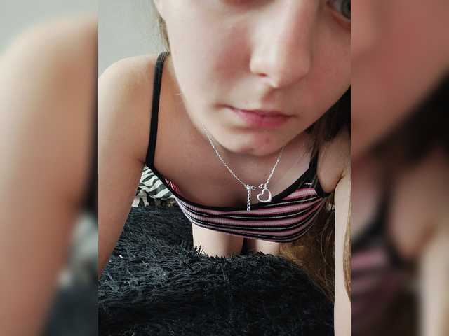 Live sex webcam photo for Littlexterry #270837406