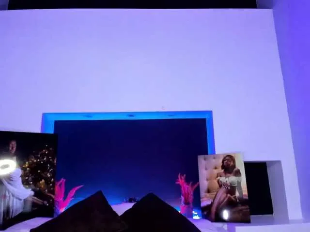 Live sex webcam photo for ChannySmalls #270828967