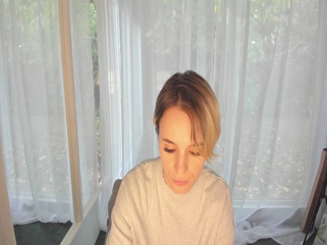 Live sex webcam photo for SashaaWild #270832968