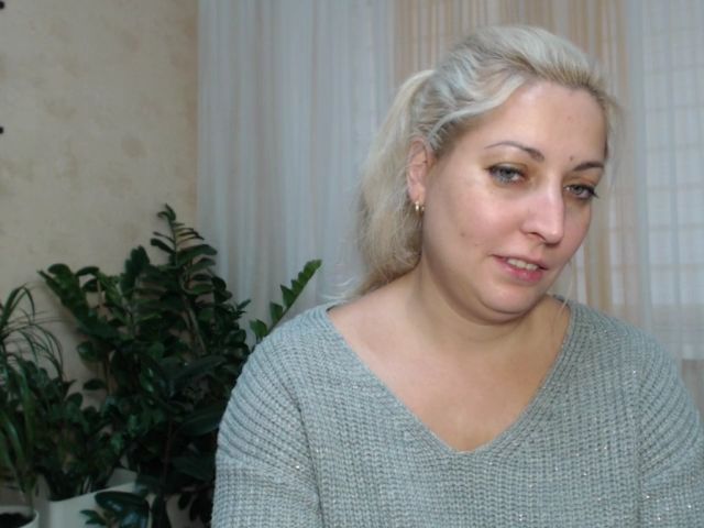 Live sex webcam photo for Mariskakiska #270838827