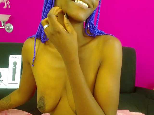 Live sex webcam photo for -UMAWILLIAMS #270838184