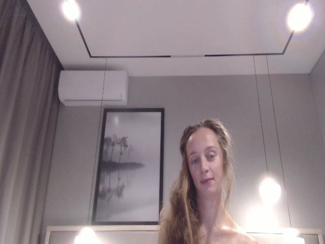 Live sex webcam photo for Innocent_Miss #270844406