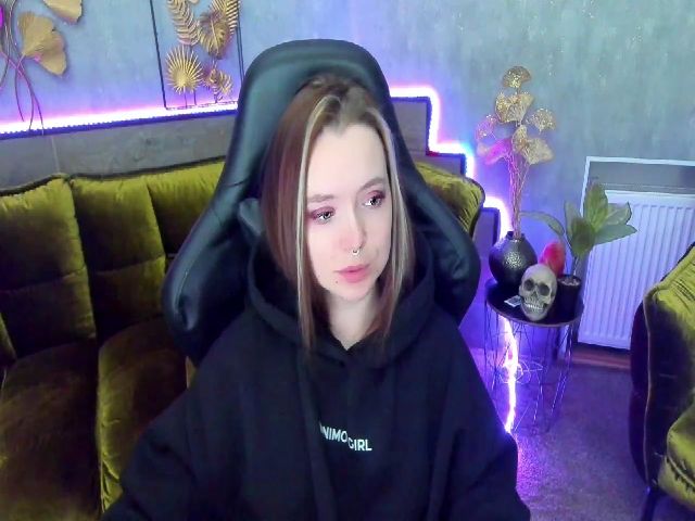 Live sex webcam photo for Helen_Mayer #270829590