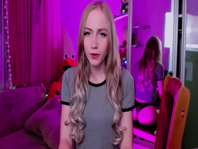Live sex webcam photo for ScarletAmber #270830837