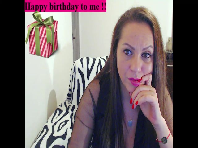 Live sex webcam photo for Ellasolemn #270830484