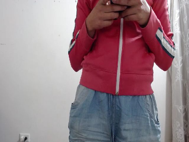 Live sex webcam photo for LaraSmiith_ #270837068