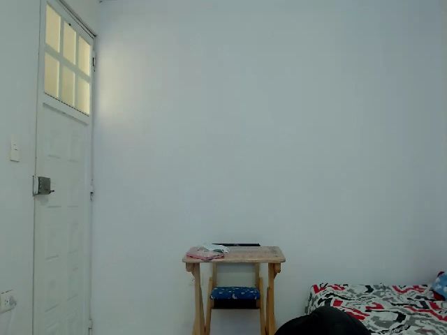 Live sex webcam photo for Hot_skinny_ #270840439