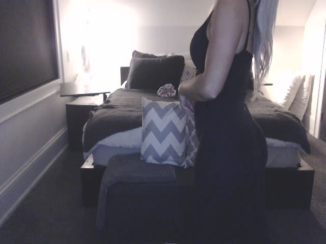 Live sex webcam photo for GoddessScarx #270831358