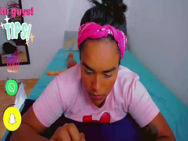 Live sex webcam photo for xxiomy_ #270844317