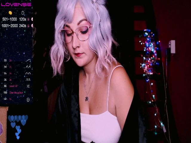 Live sex webcam photo for WinonaCooper #270836599