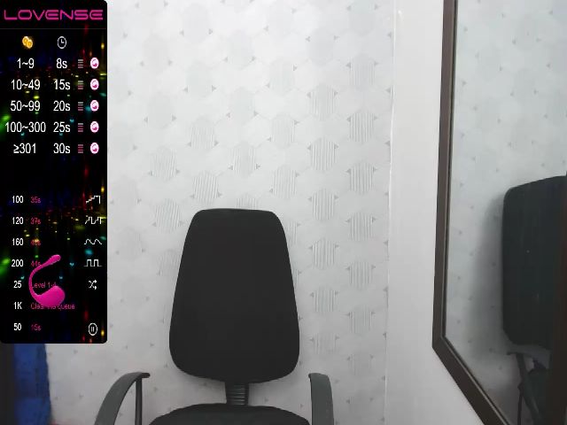 Live sex webcam photo for mia_millermw #270840351
