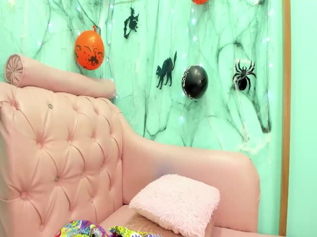Live sex webcam photo for Kimberly_7 #270838570