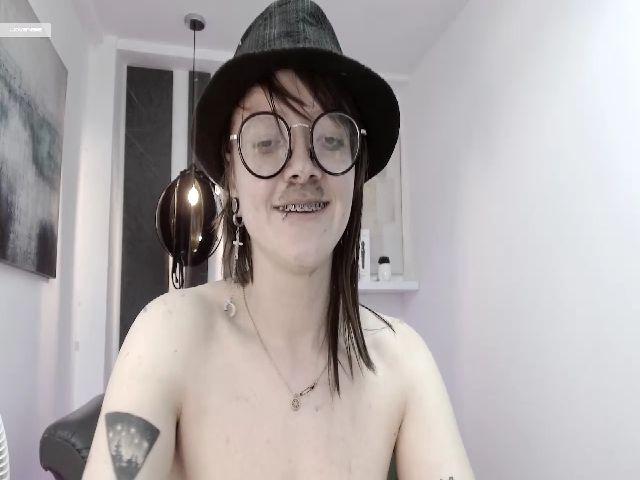 Live sex webcam photo for Arya_stark_ #270843761