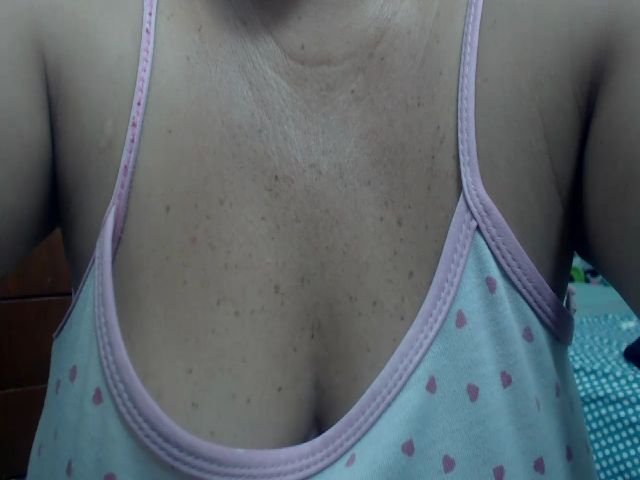 Live sex webcam photo for squirtx_hott #270839950