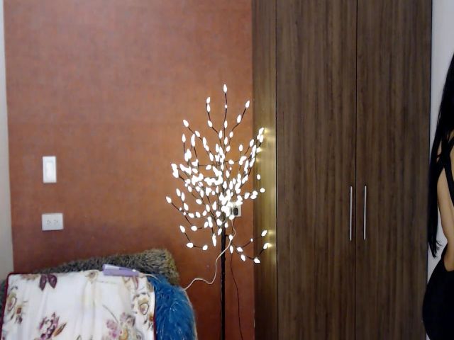 Live sex webcam photo for Forevermanu #270838092