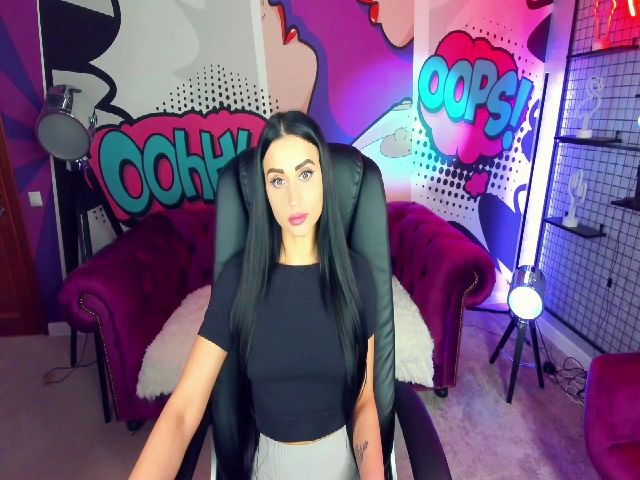 Live sex webcam photo for MeowRebeka #270830958