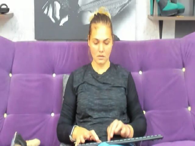 Live sex webcam photo for Annisa_Kate #270835383