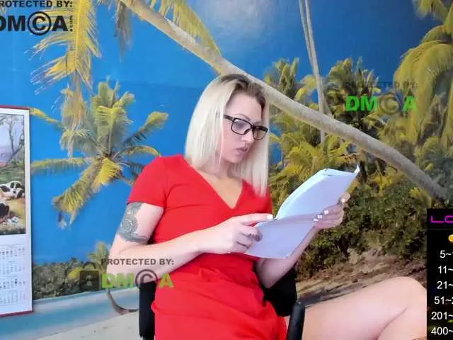 Live sex webcam photo for -Daiquiri- #270833489