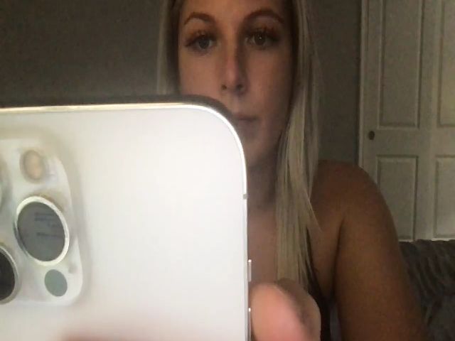 Live sex webcam photo for Bharbiedoll #270845612