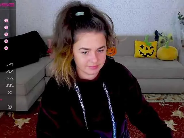 Live sex webcam photo for SonyaBekker #270838285
