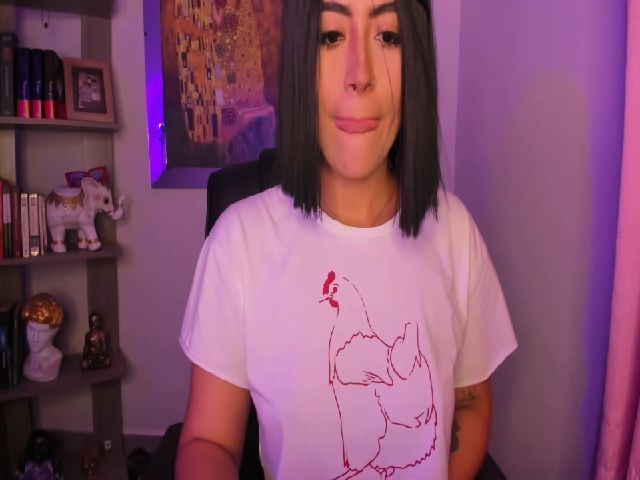 Live sex webcam photo for latina_violet #270832622