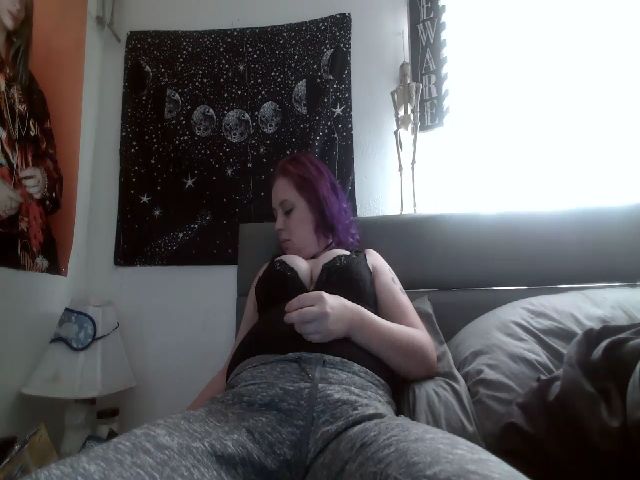 Live sex webcam photo for Weetziebabe #270839279