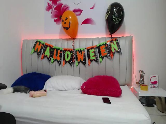 Live sex webcam photo for Sashaseexxy #270834754