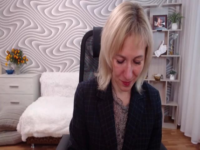 Live sex webcam photo for SvenIsolde #270844832