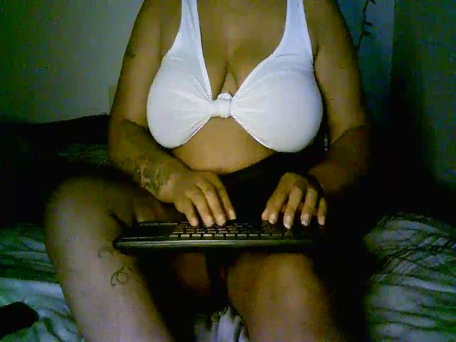 Live sex webcam photo for Malena_Creamz #270834974