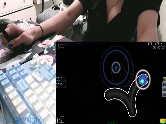 Live sex webcam photo for lewdgamermel #270832505