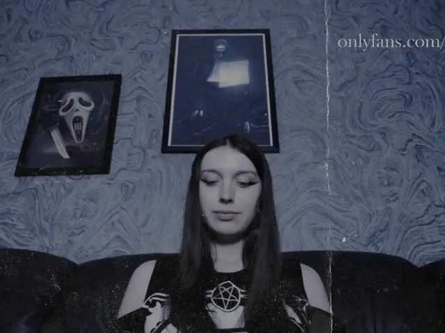 Live sex webcam photo for EllaDark #270843275