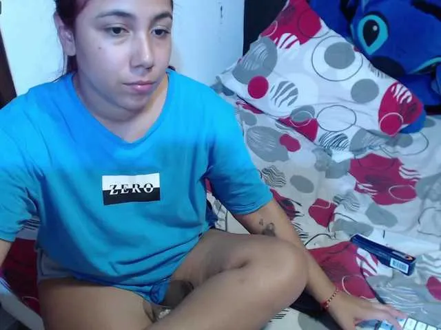 Live sex webcam photo for giaelliottx #270843358