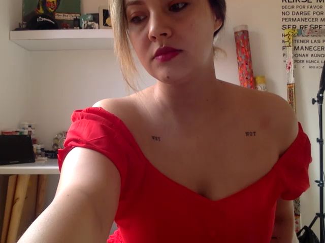 Live sex webcam photo for Alicenicolle #270838607